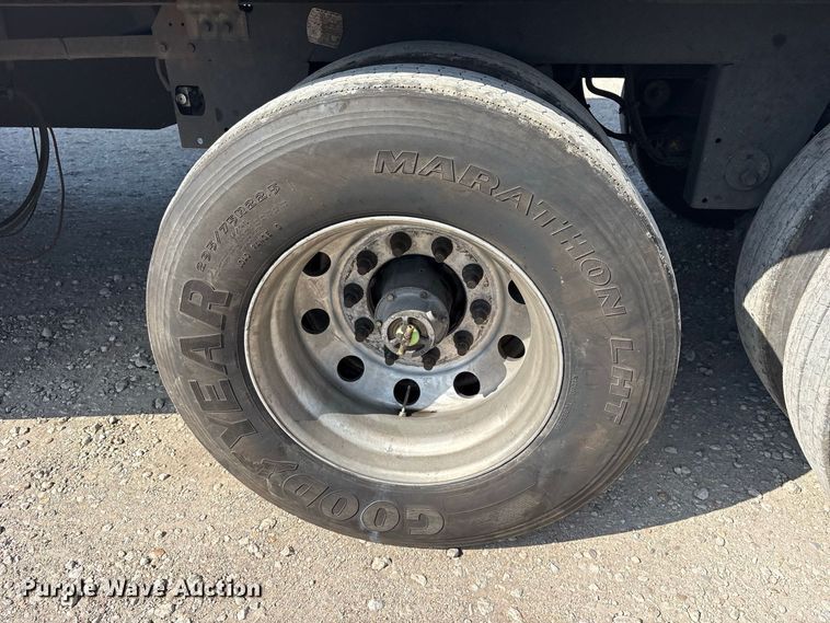 image for item ES8098 2014 Utility Trailer Mfg. Co. refrigerated van trailer