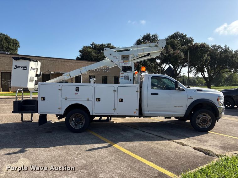 image for item EU0866 2019 RAM 5500 bucket truck