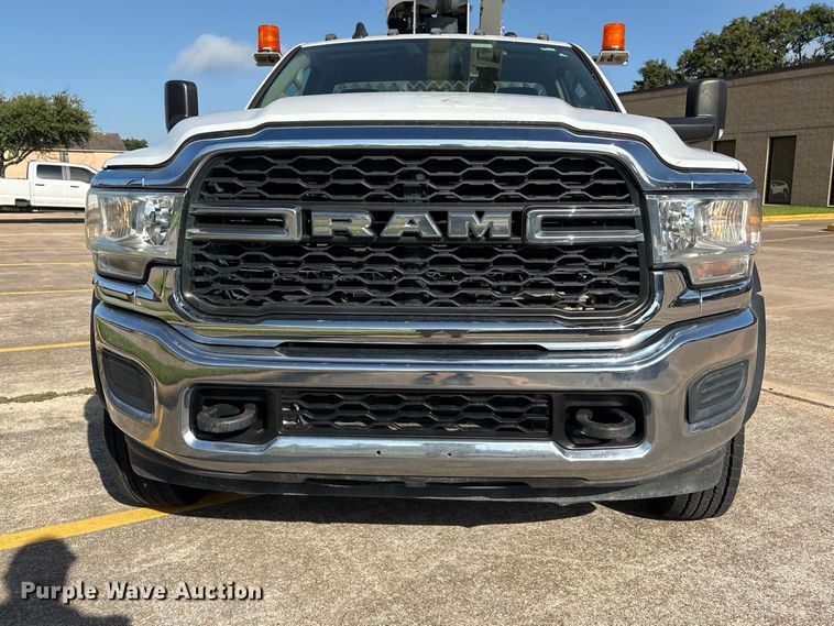 image for item EU0866 2019 RAM 5500 bucket truck