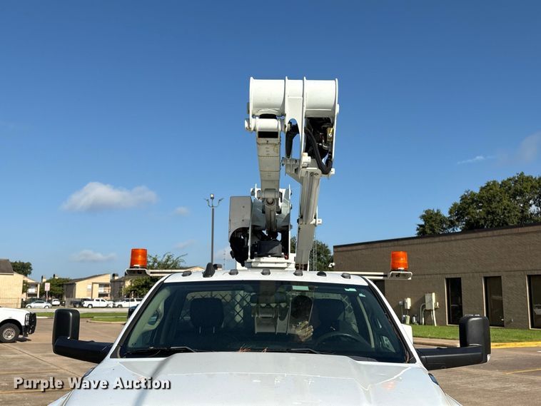 image for item EU0866 2019 RAM 5500 bucket truck
