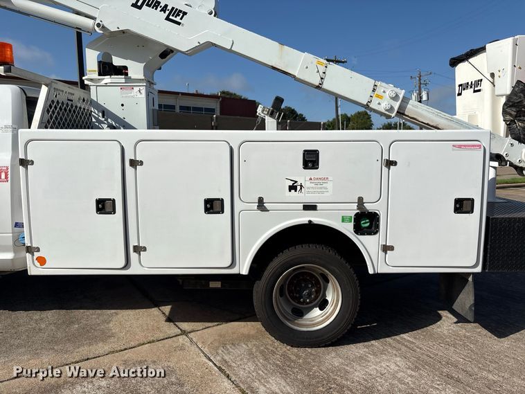 image for item EU0866 2019 RAM 5500 bucket truck