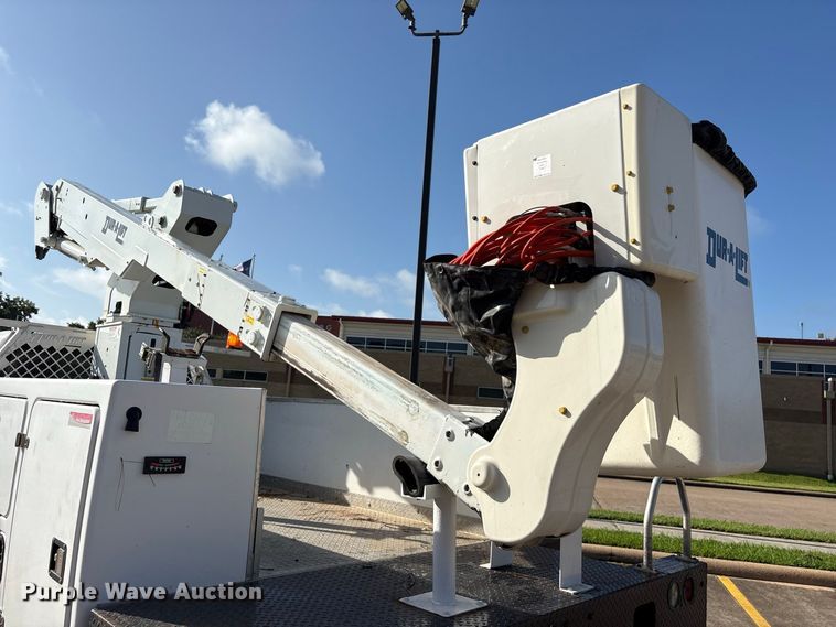 image for item EU0866 2019 RAM 5500 bucket truck