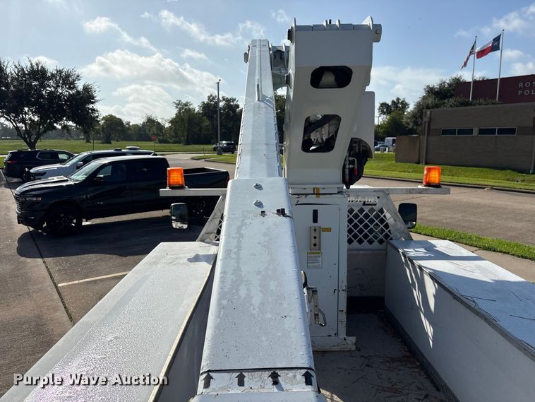 image for item EU0866 2019 RAM 5500 bucket truck