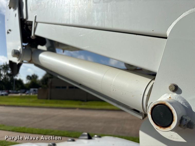 image for item EU0866 2019 RAM 5500 bucket truck