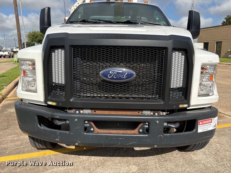 image for item EU0872 2017 Ford F750 bucket truck