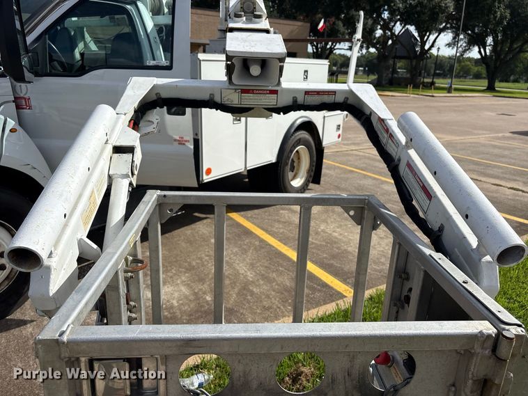 image for item EU0872 2017 Ford F750 bucket truck