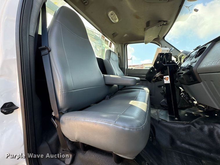 image for item EU0872 2017 Ford F750 bucket truck