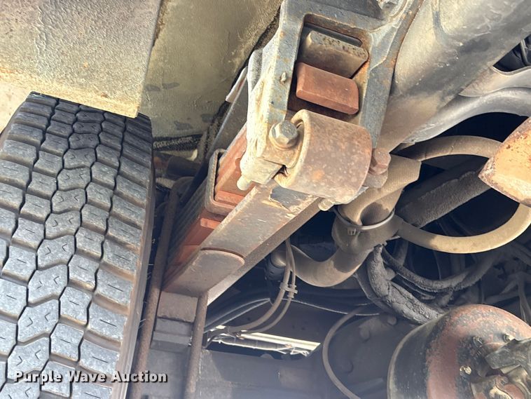 image for item EU0872 2017 Ford F750 bucket truck
