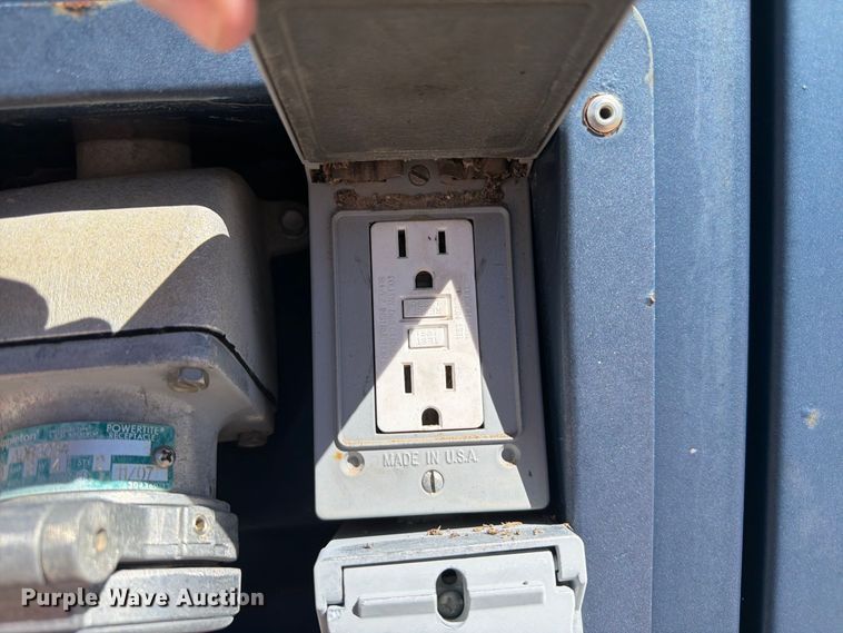 image for item EW2239 2008 MAC 800 generator