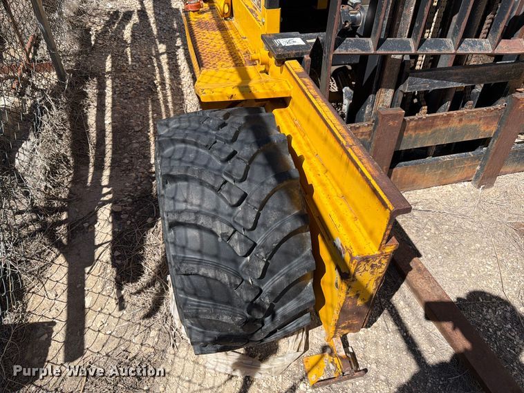 image for item EW2243 Sellick TMF-55 forklift