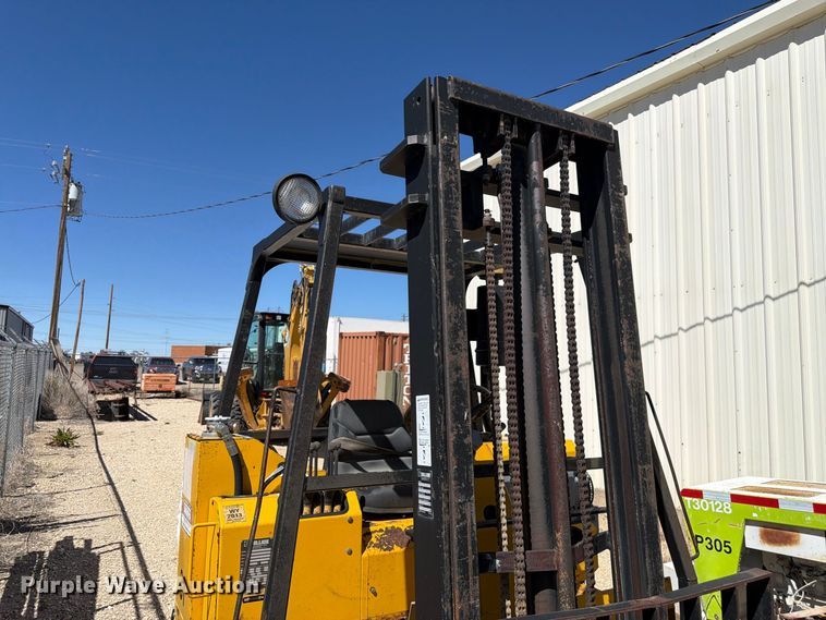image for item EW2243 Sellick TMF-55 forklift
