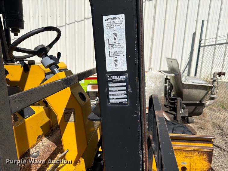 image for item EW2243 Sellick TMF-55 forklift