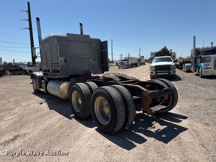 image for item EW4265 1987 Peterbilt 567 semi truck