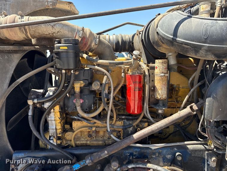 image for item EW4265 1987 Peterbilt 567 semi truck