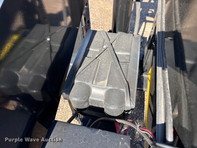 image for item EW4283 2025 NEKS fifth wheel wrecker boom