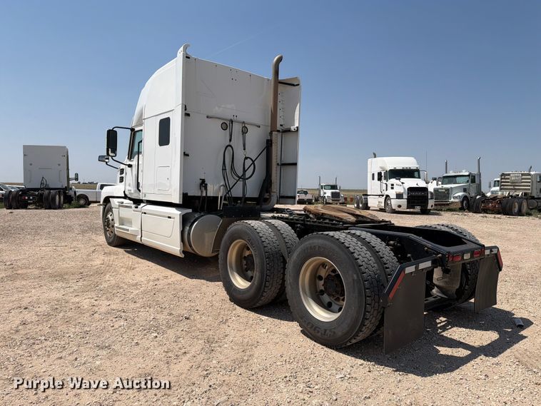 image for item EW8648 2019 Mack Anthem semi truck