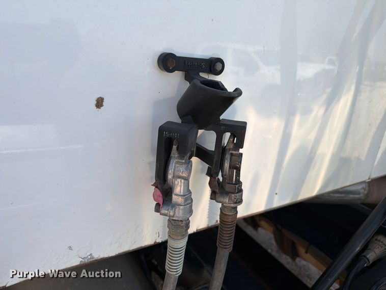 image for item EW8648 2019 Mack Anthem semi truck