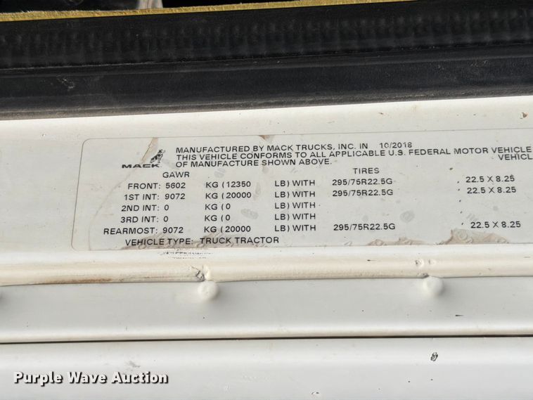 image for item EW8648 2019 Mack Anthem semi truck