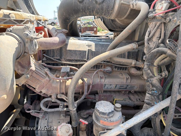 image for item EW8648 2019 Mack Anthem semi truck