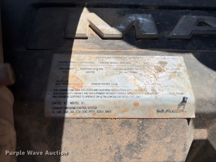 image for item EW8648 2019 Mack Anthem semi truck
