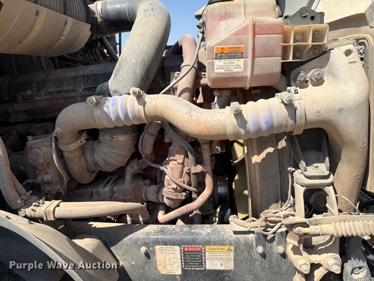 image for item EW8648 2019 Mack Anthem semi truck