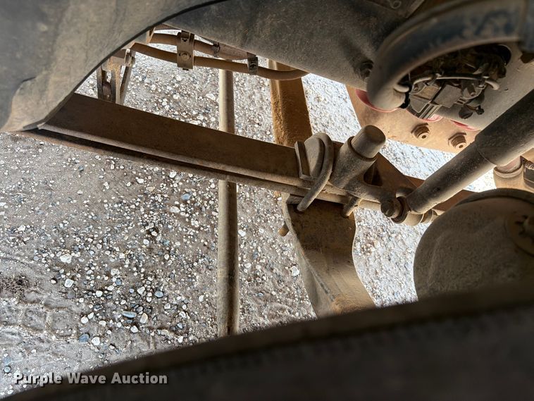 image for item EW8648 2019 Mack Anthem semi truck
