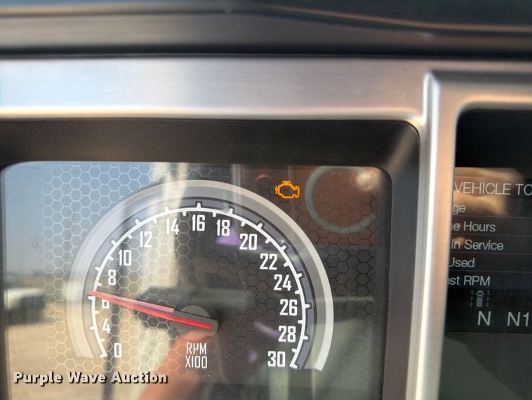 image for item EW8649 2019 Mack Anthem semi truck