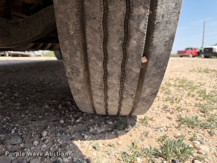 image for item EW8649 2019 Mack Anthem semi truck