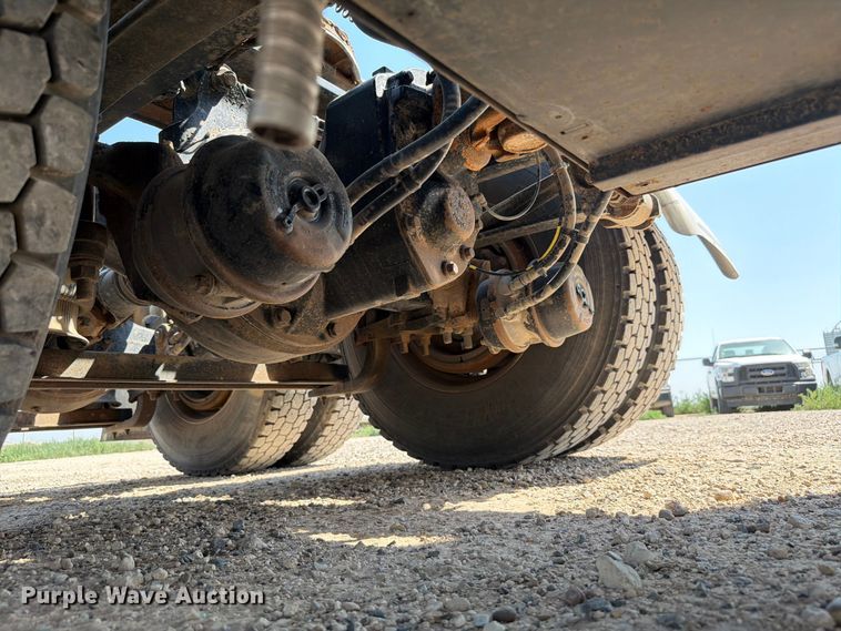 image for item EW8649 2019 Mack Anthem semi truck