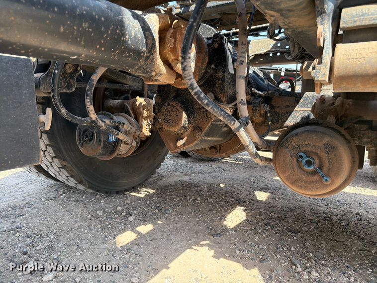 image for item EW8649 2019 Mack Anthem semi truck