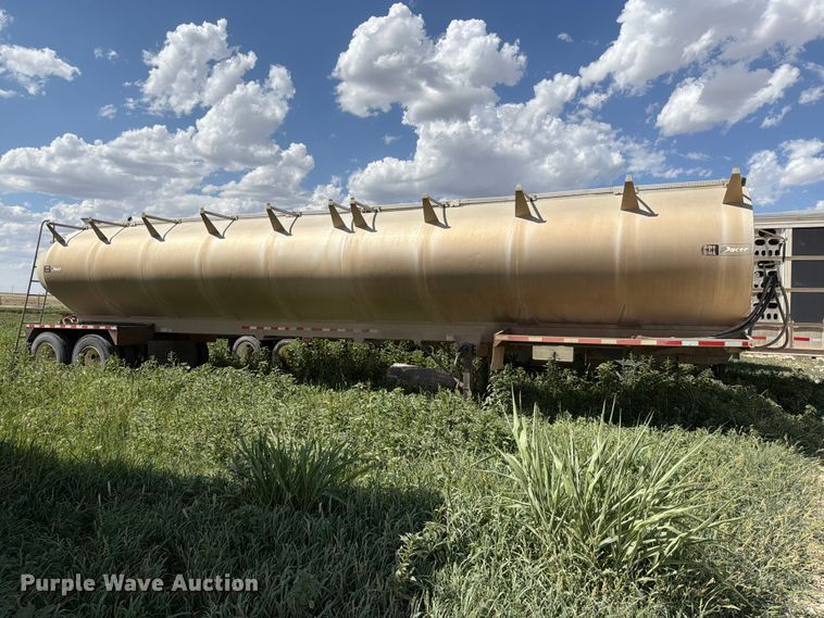 image for item EW8650 CEI AT35L feed delivery trailer