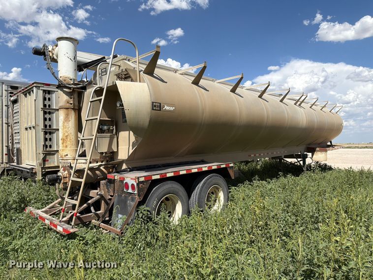 image for item EW8650 CEI AT35L feed delivery trailer