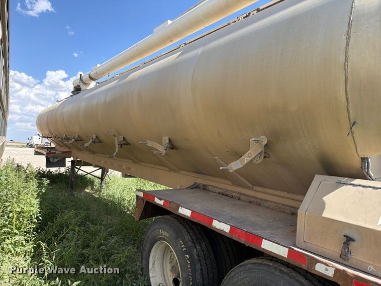 image for item EW8650 CEI AT35L feed delivery trailer