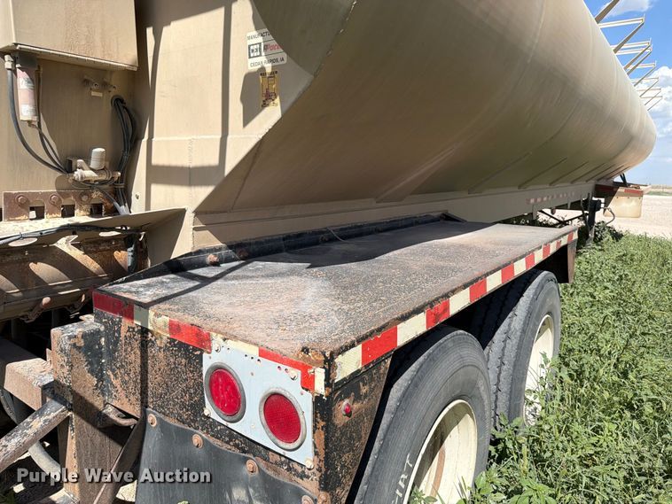 image for item EW8650 CEI AT35L feed delivery trailer