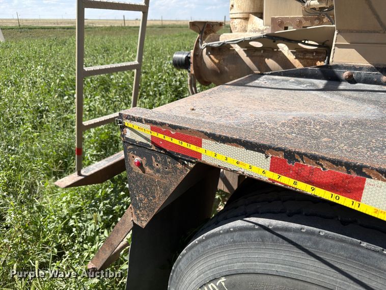 image for item EW8650 CEI AT35L feed delivery trailer
