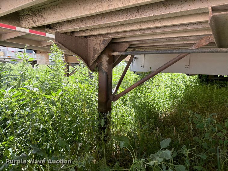 image for item EW8653 Barret livestock trailer