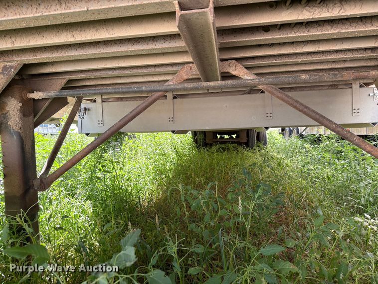 image for item EW8653 Barret livestock trailer