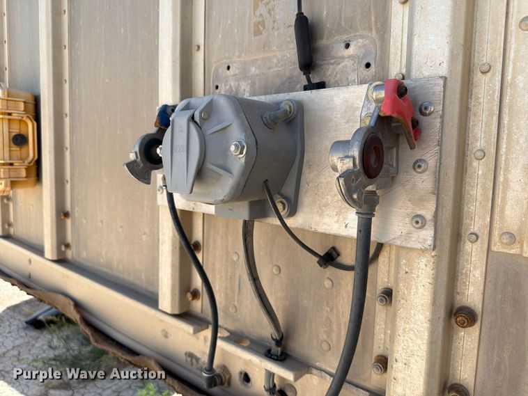 image for item EW8653 Barret livestock trailer