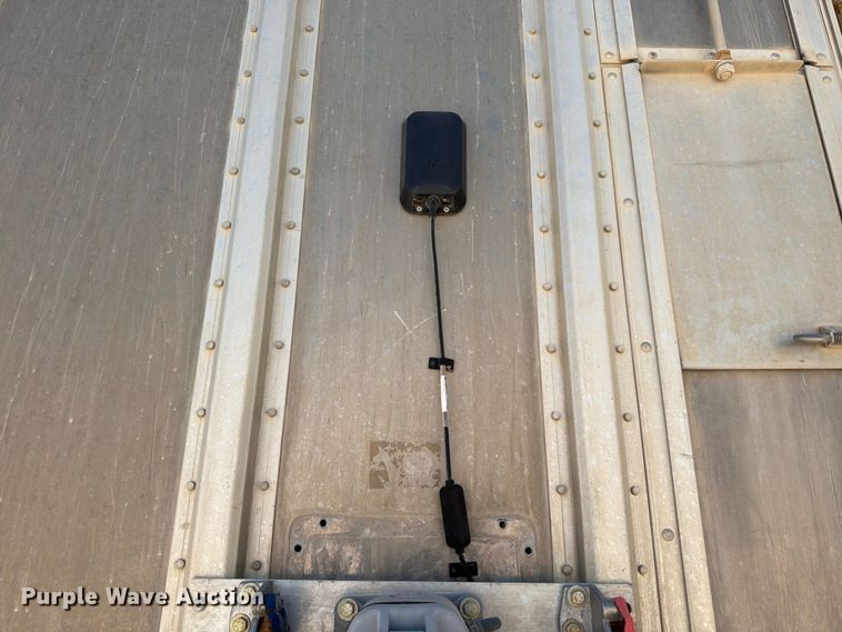 image for item EW8653 Barret livestock trailer