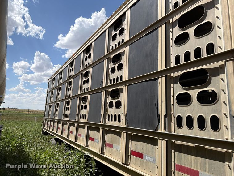 image for item EW8653 Barret livestock trailer
