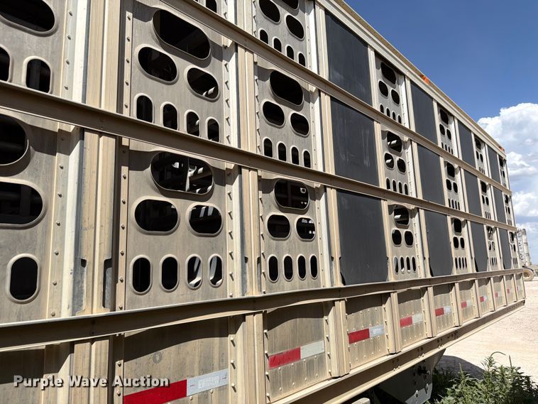 image for item EW8653 Barret livestock trailer