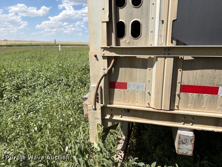 image for item EW8653 Barret livestock trailer