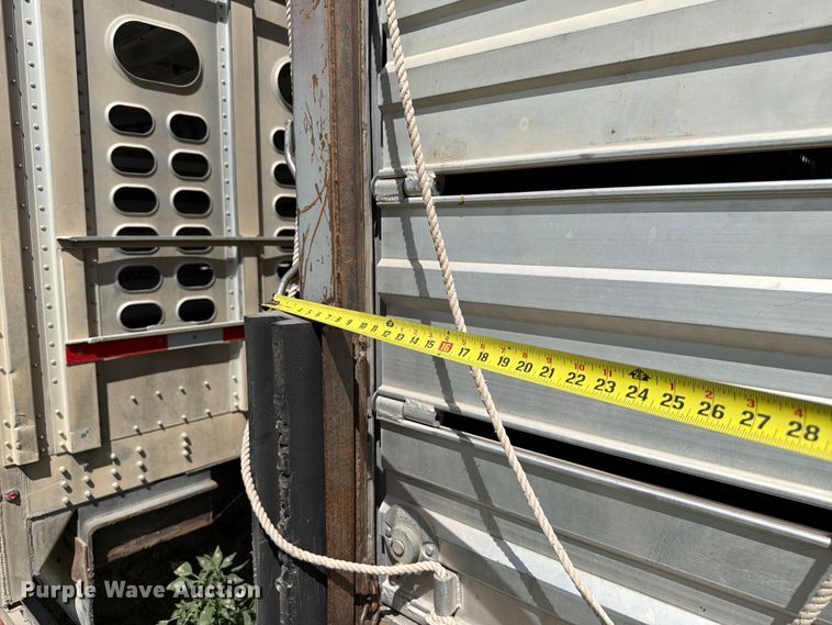 image for item EW8653 Barret livestock trailer