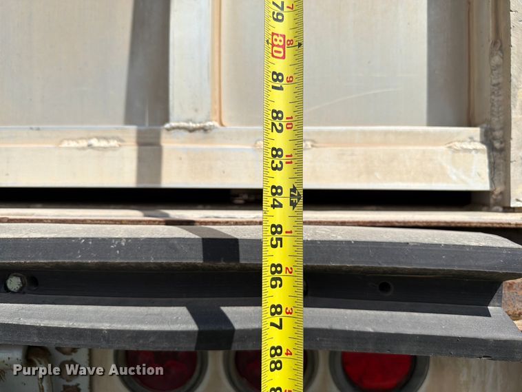 image for item EW8653 Barret livestock trailer