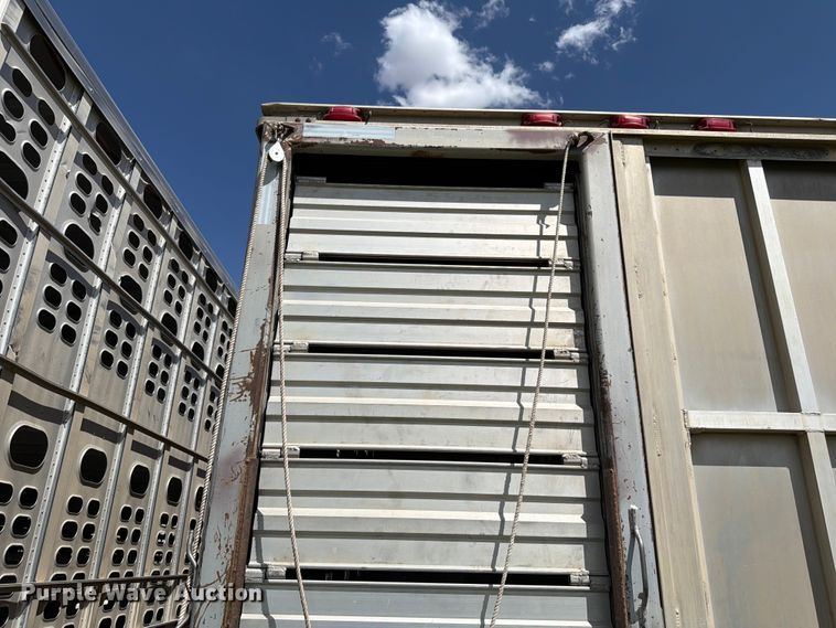 image for item EW8653 Barret livestock trailer
