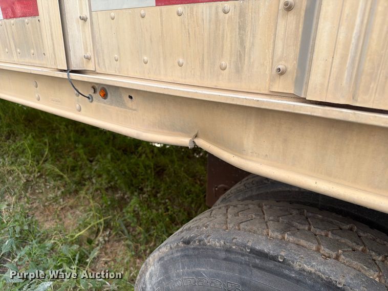 image for item EW8653 Barret livestock trailer