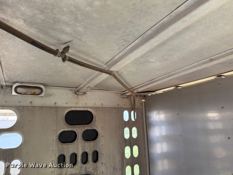 image for item EW8653 Barret livestock trailer