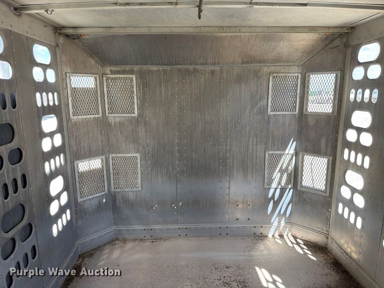 image for item EW8653 Barret livestock trailer