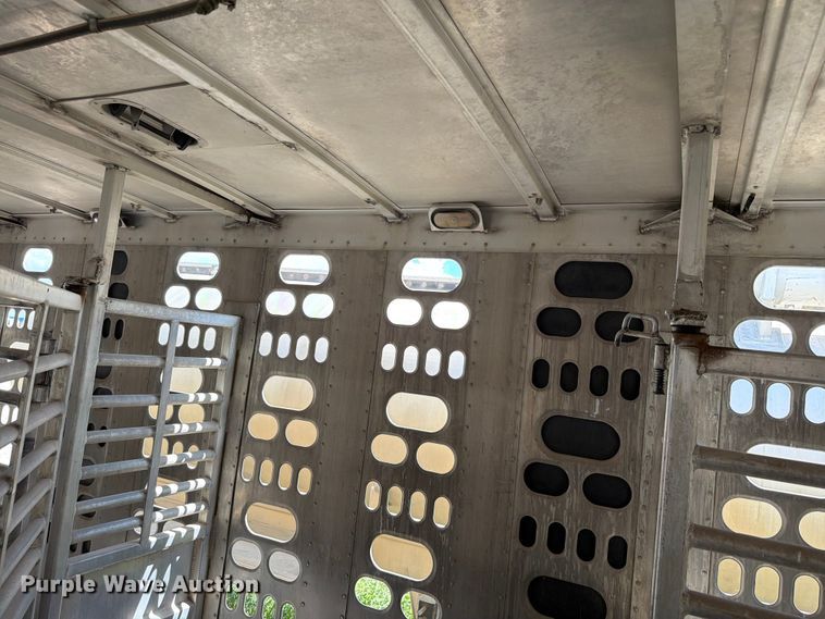 image for item EW8653 Barret livestock trailer