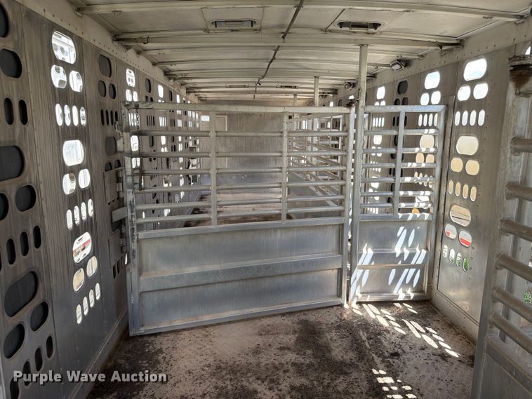 image for item EW8653 Barret livestock trailer